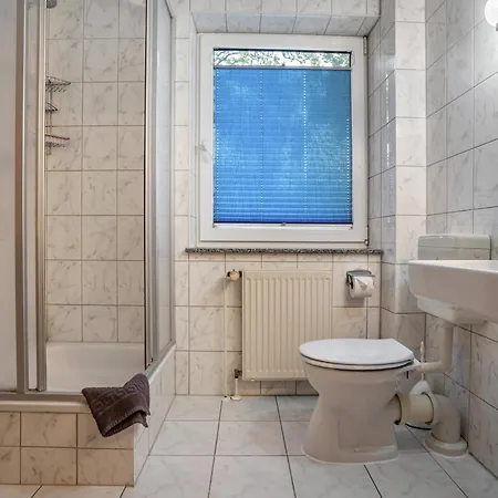 Haus Huegel - 4 * Остзебад Бинц